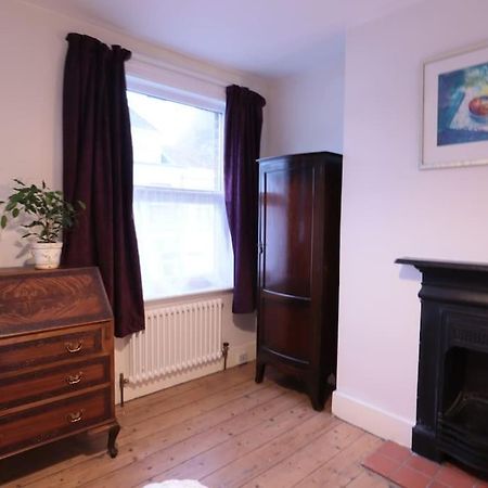 Cute Cottage 5 Min Walk From Cafes Station And Sea Хейстингс Екстериор снимка