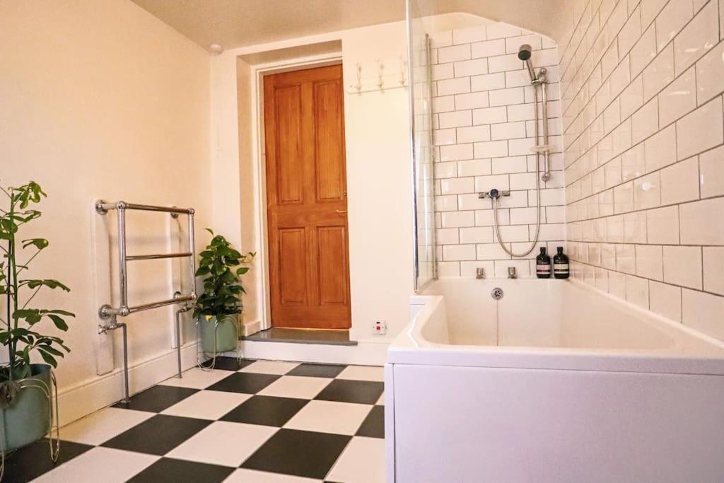 Cute Cottage 5 Min Walk From Cafes Station And Sea Хейстингс Екстериор снимка