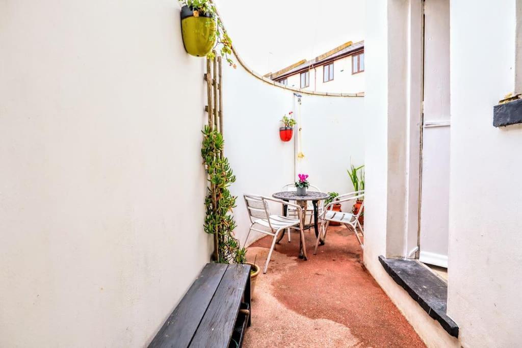 Cute Cottage 5 Min Walk From Cafes Station And Sea Хейстингс Екстериор снимка