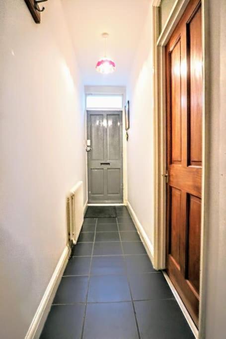 Cute Cottage 5 Min Walk From Cafes Station And Sea Хейстингс Екстериор снимка